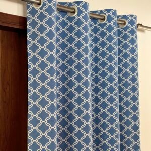 BLUE TRELLIS CURTAIN - Image 3