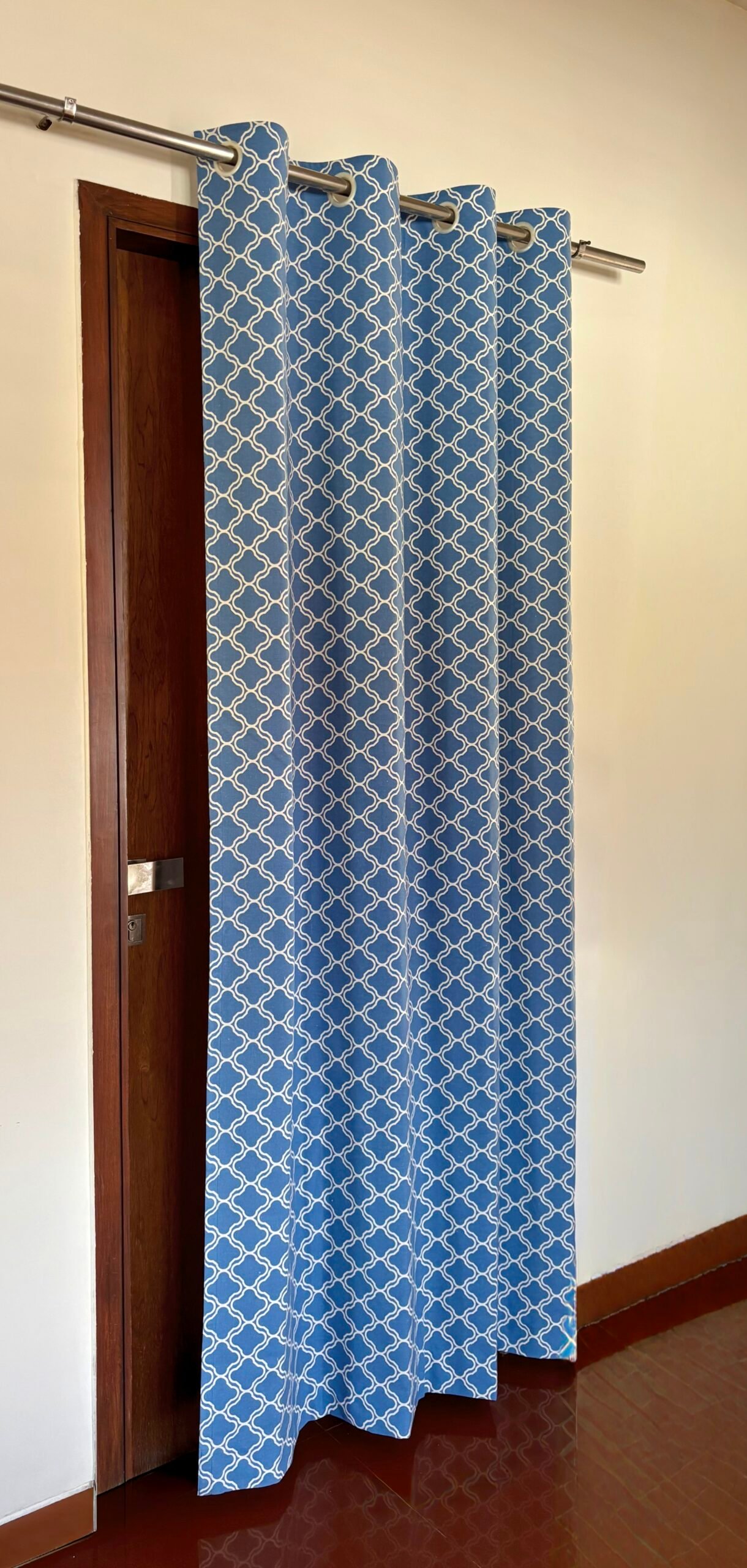 BLUE TRELLIS CURTAIN